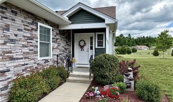 107 Bella Vista Cir 107, Glocester, RI 02859
