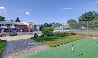 583 Pocasset Ct, Warwick, RI 02886