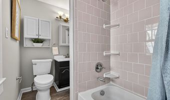 5602 FAIR OAKS Ave, Baltimore, MD 21214