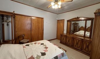 35 E 26TH St, Bayonne, NJ 07002