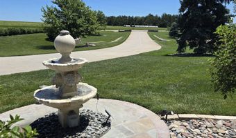 19417 S 5th Dr, Beatrice, NE 68310