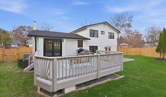 9803 DE PAUL Dr, Bethesda, MD 20817