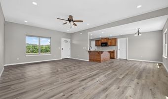 420 Beavertail Rd, Ash Grove, MO 65604