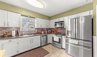129 Hidden Tree Ln, Amherst, OH 44001