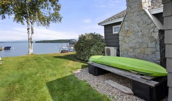 36 Elm St, Alton, NH 03810