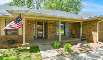 2208 Hickory Dr, Ardmore, OK 73401