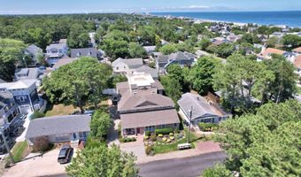 105 CHICAGO St, Dewey Beach, DE 19971