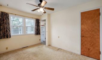 312 S Park Ave, Aurora, MO 65605