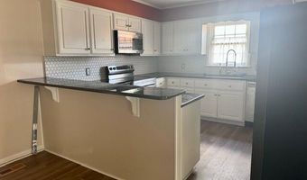 1003 Robinwood Rd, Aberdeen, NC 28315