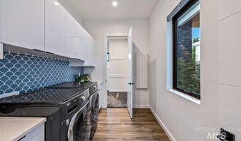 3492 E Heartleaf Dr, Boise, ID 83716