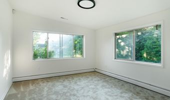 45 E LAKE Dr, Annapolis, MD 21403