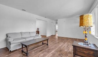 24 Woodland Rd, Bayville, NJ 08721