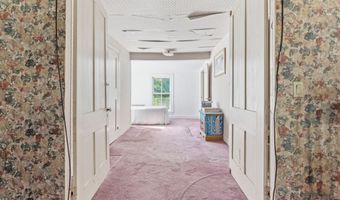 60 Chaplin St, Chaplin, CT 06235