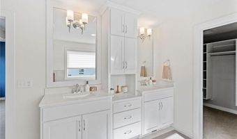 16321 Dryden Rd, Lakeville, MN 55044