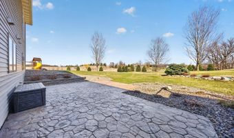 1442 30th St NW, Austin, MN 55912