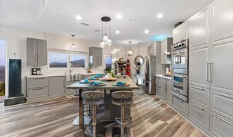 9420 Crest Dr, Spring Valley, CA 91977