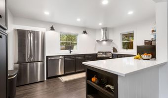 73733 Superior St, South Haven, MI 49090