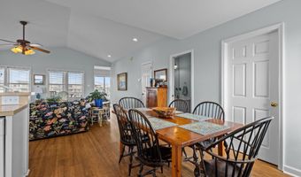 108 N Kinston Ave, Atlantic Beach, NC 28512
