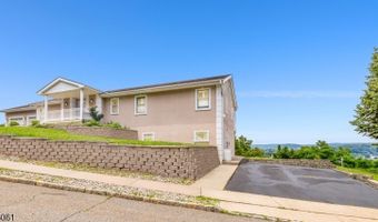 59 Livingston Ave, Andover, NJ 07801