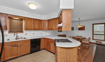 4612 Dover Dr, Ames, IA 50014