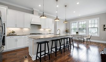 426 Tintern Ln, Apex, NC 27523