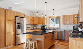 118 Sawyer Hill Rd, Canaan, NH 03741