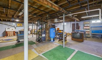 31 Monroe St, Augusta, ME 04330