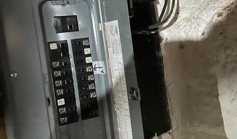 68 Park St, Belfast, ME 04915