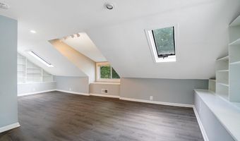 3201 N PERSHING Dr, Arlington, VA 22201