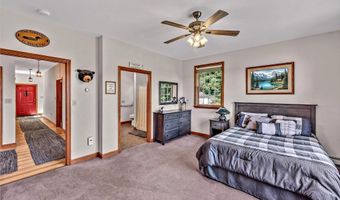 11 Loft Cir, Campton, NH 03223