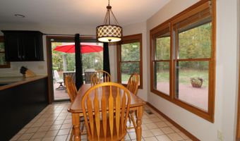 226 Lakeshore Dr, Batesville, IN 47006