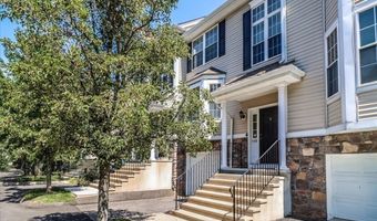 702 Sienna Dr 702, Danbury, CT 06810