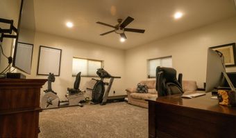 425 S PIONEER St, Colorado City, AZ 86021