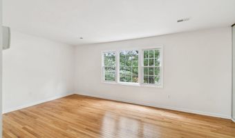 4906 VAN WALBEEK Pl, Annandale, VA 22003