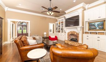 230 Eastwood Dr, Brandon, MS 39042