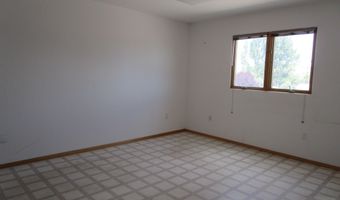 702 FRENCH Dr, Aztec, NM 87410