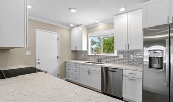 5210 Dino Dr, Anderson, CA 96007