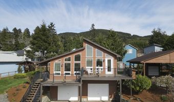 126 N OCEAN Ave, Rockaway Beach, OR 97136