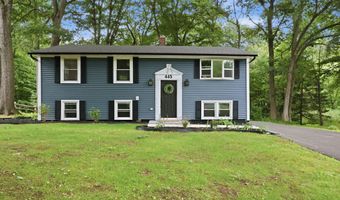 445 Lincoln Dr, Cheshire, CT 06410