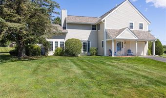 327 Corey Ln, Middletown, RI 02842
