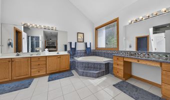 11923 Devonshire St, Algonquin, IL 60102