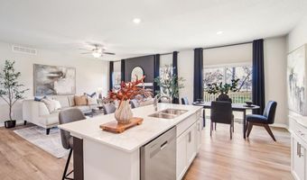 809 2ND St NE, Altoona, IA 50009