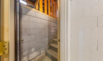 302 W Douglas St, Arlington, MN 55307
