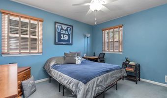 44 Devonshire Ct, Middletown, NJ 07748