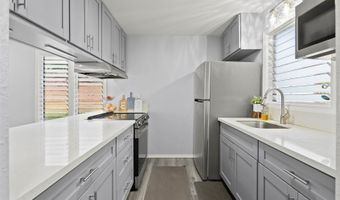 98-1077 D Komo Mai Dr 56, Aiea, HI 96701