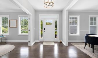 449 Sylvan Ct, North Kingstown, RI 02874