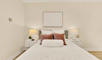 10419 MONTROSE Ave 302, Bethesda, MD 20814
