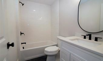 53 Pepper Bush Trl, Narragansett, RI 02874