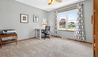 N9168 Cherry Meadow Dr, Appleton, WI 54915