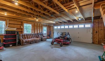 241 S Albany Rd, Albany, VT 05820